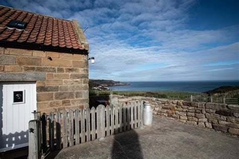 cheap holiday cottages whitby area